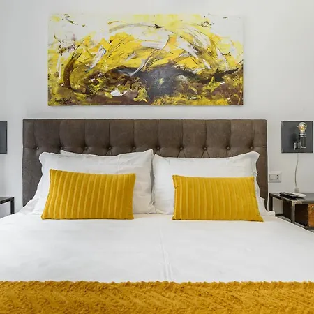 Industrial-style Next To Vatican Metro روما